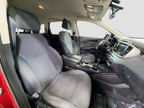 Used 2017 Kia Sorento FWD w/ LX Convenience Package image 28