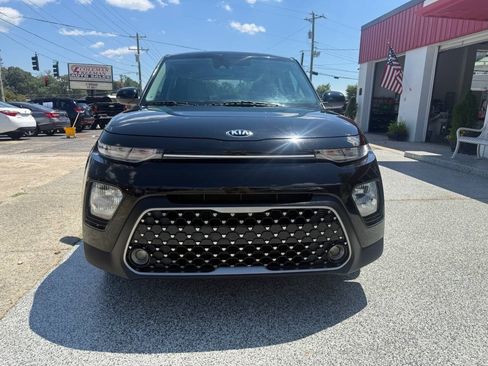 Used 2021 Kia Soul EX FWD image 4