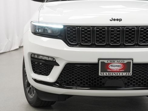 New 2025 Jeep Grand Cherokee Summit w/ Obsidian Package image 6