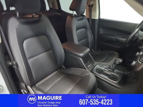 Used 2022 GMC Canyon AT4 AWD/4WD image 17