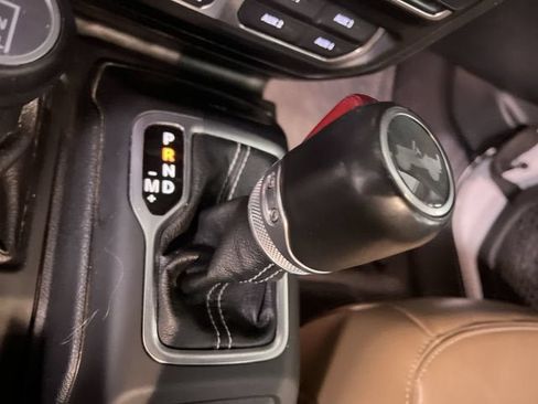 Used 2021 Jeep Wrangler Unlimited Rubicon AWD/4WD image 16