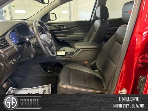 Used 2022 GMC Acadia AT4 w/ Technology Package AWD/4WD image 10