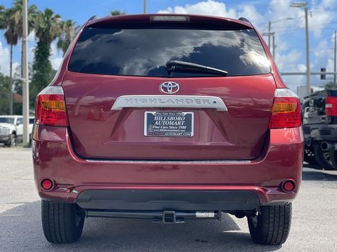 Used 2010 Toyota Highlander SE FWD image 10