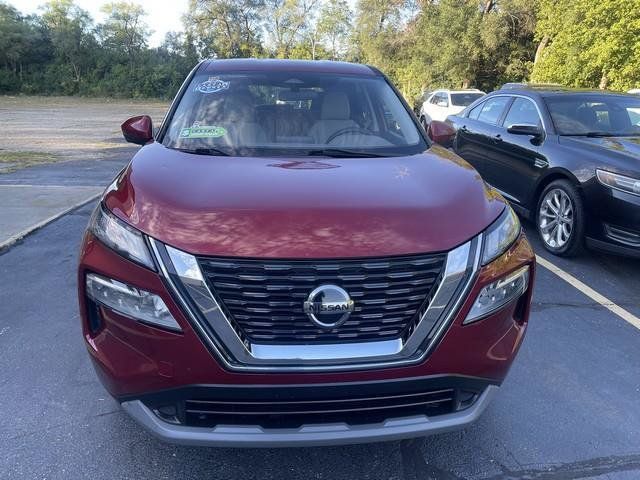 Used 2021 Nissan Rogue SV FWD image 3