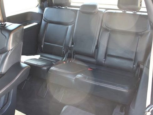 Used 2025 Ford Expedition Tremor AWD/4WD image 11