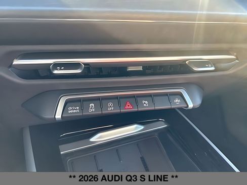 New 2026 Audi Q3 quattro 2.0T AWD/4WD image 22