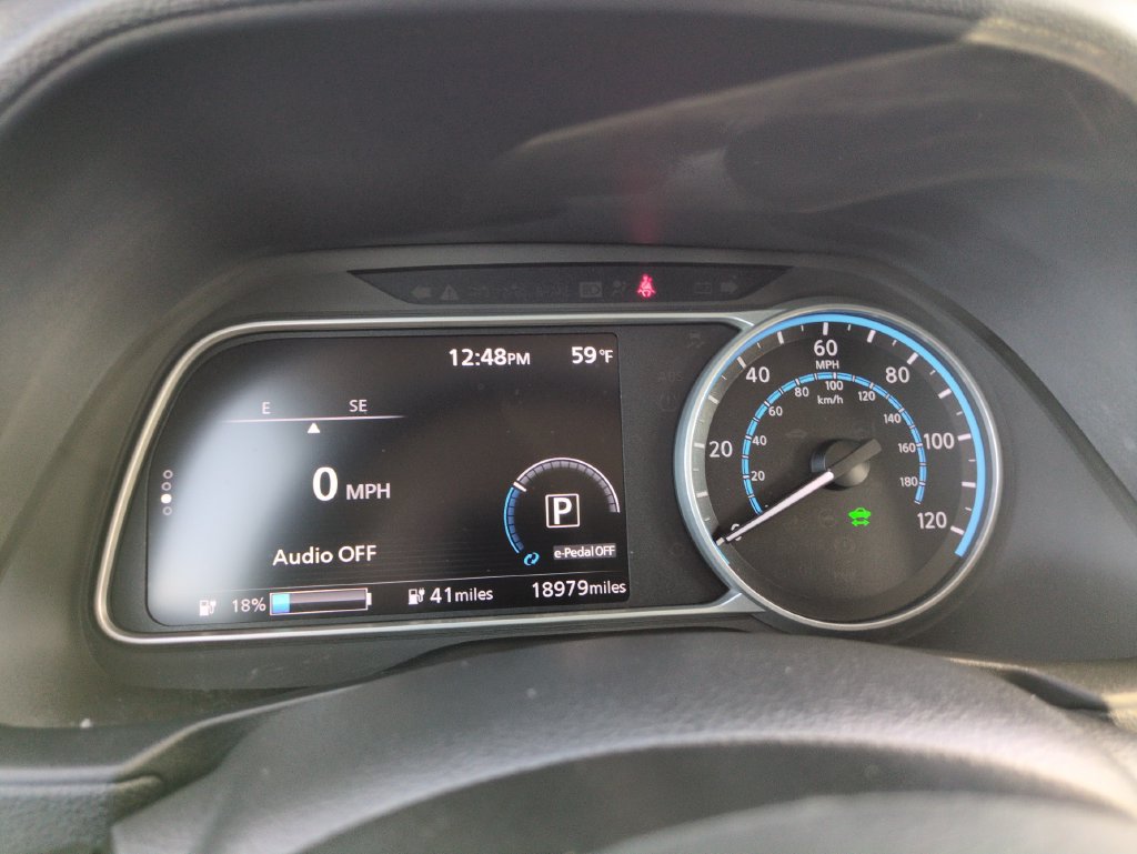 Used 2025 Nissan Leaf SV Plus FWD image 15