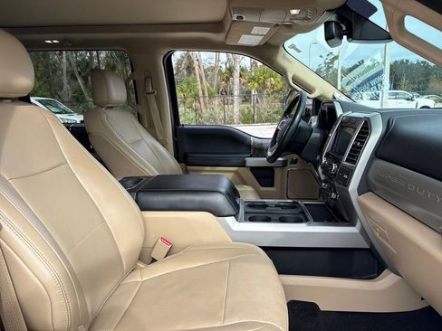 Certified 2017 Ford F250 Lariat w/ Lariat Ultimate Package image 29