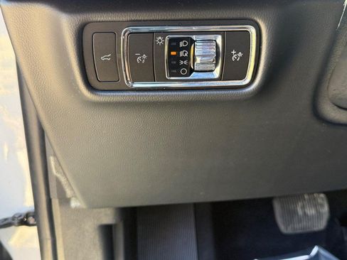 Certified 2023 Lincoln Aviator Reserve w/ Equipment Group 201A AWD/4WD image 28