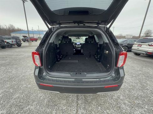 Certified 2023 Ford Explorer XLT w/ Equipment Group 202A image 4