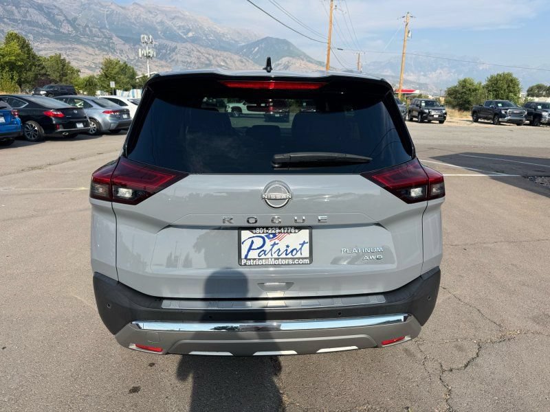 Used 2023 Nissan Rogue Platinum w/ Platinum Premium Package AWD/4WD image 4