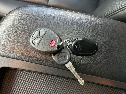 Used 2008 Chevrolet Silverado 1500 LTZ w/ Suspension Package, Off-Road image 32