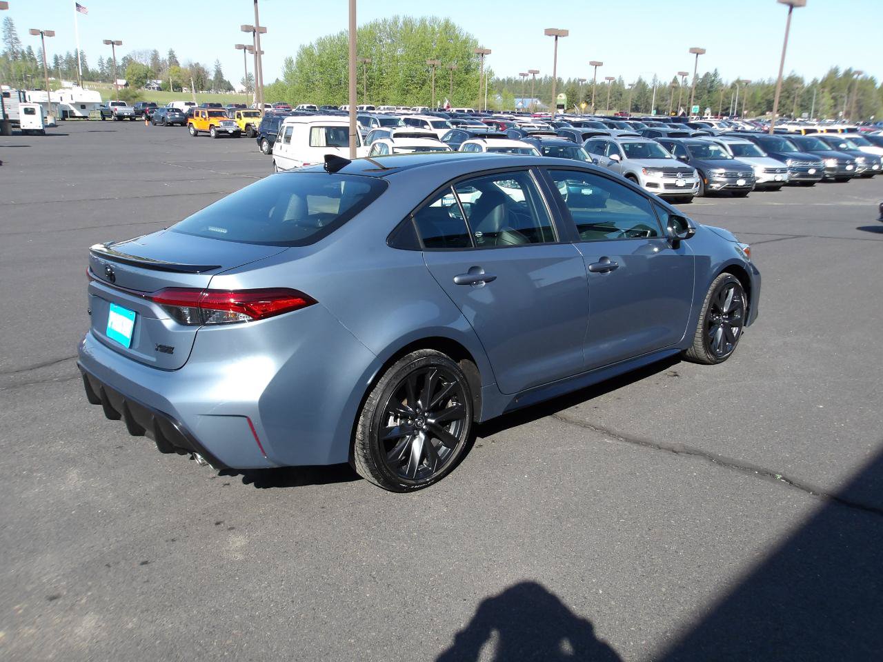 Used 2024 Toyota Corolla XSE FWD image 5