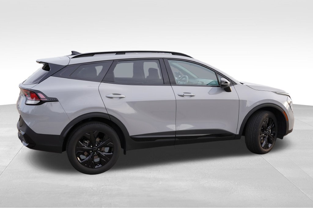 Certified 2025 Kia Sportage X-Line w/ Premium Package AWD/4WD image 4