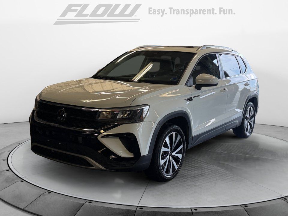 Used 2023 Volkswagen Taos SE FWD image 4