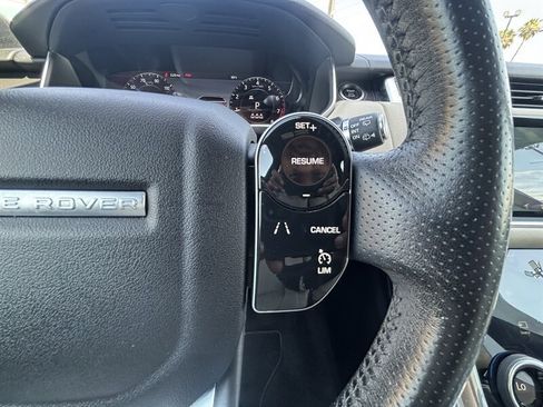 Used 2018 Land Rover Range Rover Sport HSE AWD/4WD image 27