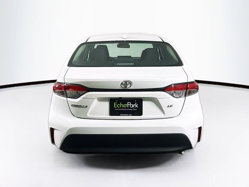 Used 2024 Toyota Corolla LE image 7