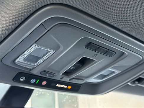 Used 2020 GMC Sierra 1500 SLE w/ SLE Value Package image 24