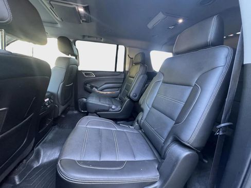 Used 2015 GMC Yukon XL Denali w/ Touring Package AWD/4WD image 11