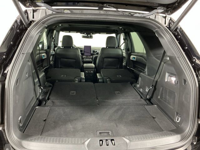 Used 2023 Ford Explorer ST w/ Technology Package AWD/4WD image 32