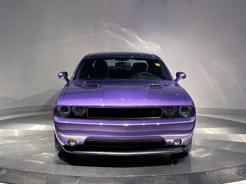 Used 2013 Dodge Challenger R/T image 3