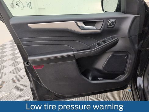 Used 2022 Ford Escape SEL w/ Technology Package image 39