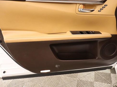 Used 2017 Lexus ES 350 w/ Navigation System Package image 18