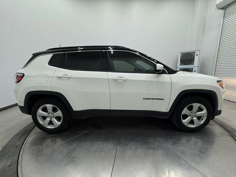 Used 2020 Jeep Compass Latitude image 15