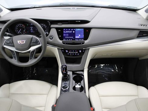 Certified 2023 Cadillac XT5 Premium Luxury image 18