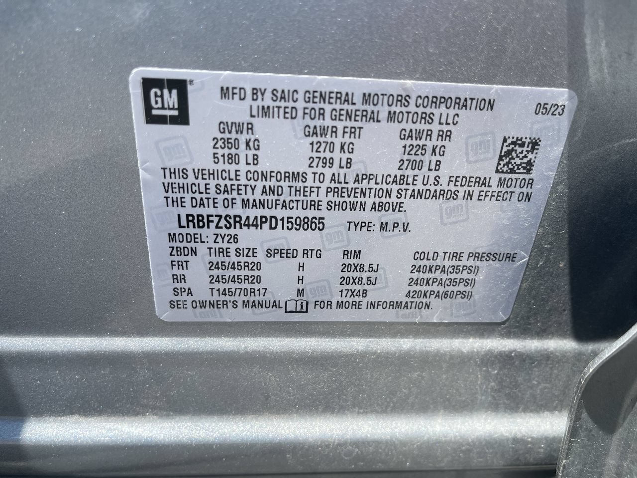 Used 2023 Buick Envision Avenir AWD/4WD image 35