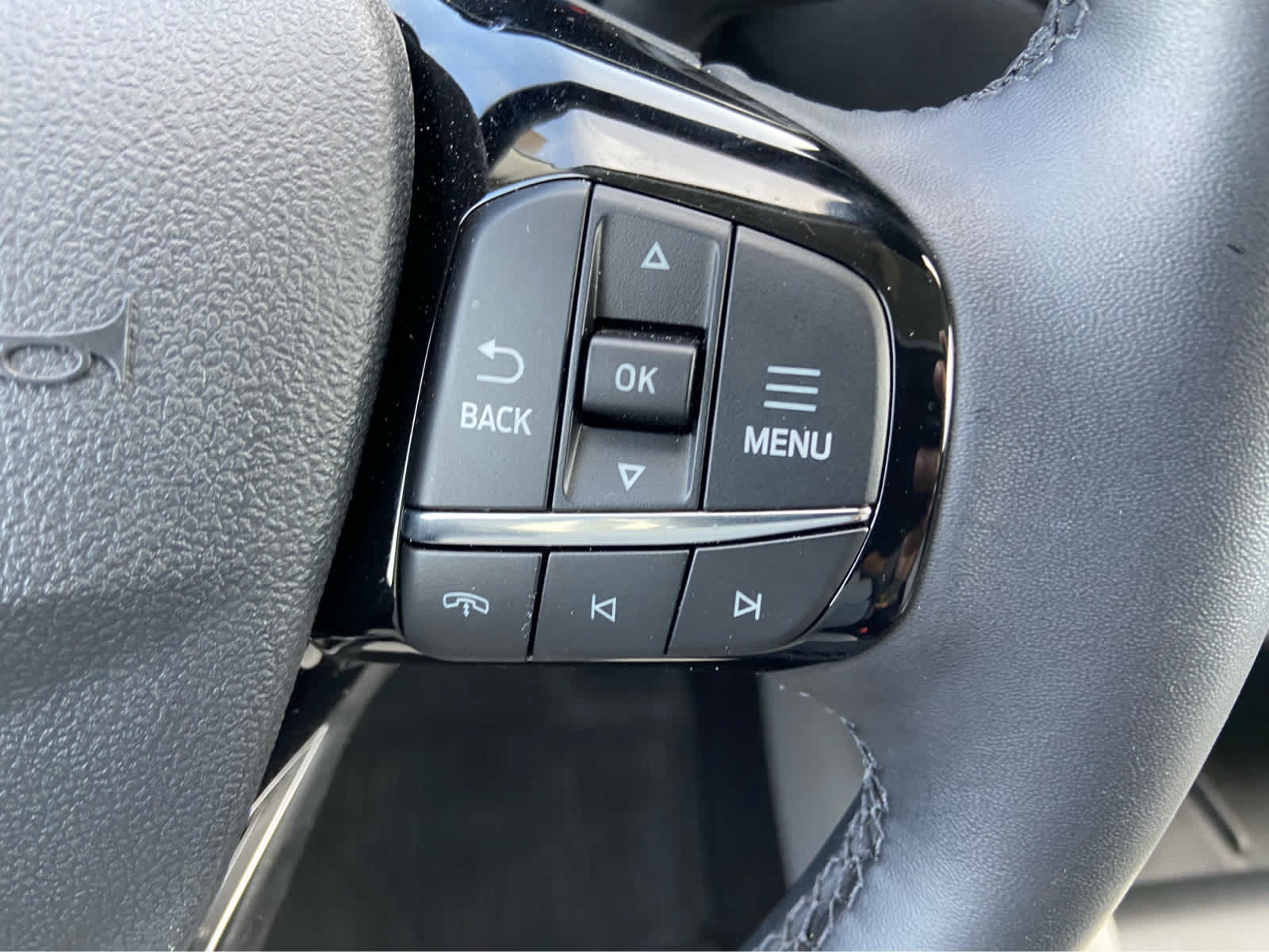 Used 2026 Ford Escape SE w/ PHEV Premium Package FWD image 21