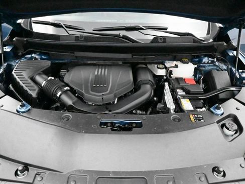 Used 2025 Buick Enclave Preferred AWD/4WD image 28