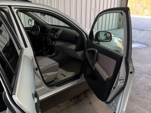 Used 2008 Toyota RAV4 4WD V6 image 19