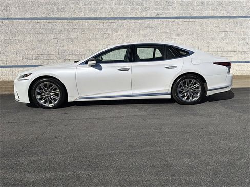 Used 2018 Lexus LS 500 image 4