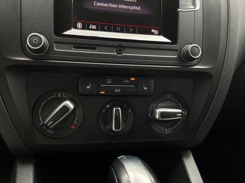 Used 2018 Volkswagen Jetta S FWD image 18
