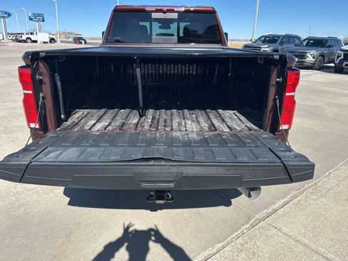 Used 2024 Chevrolet Silverado 2500 LTZ w/ LTZ Convenience Package image 6