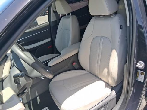 Used 2024 Hyundai Sonata Limited FWD image 14