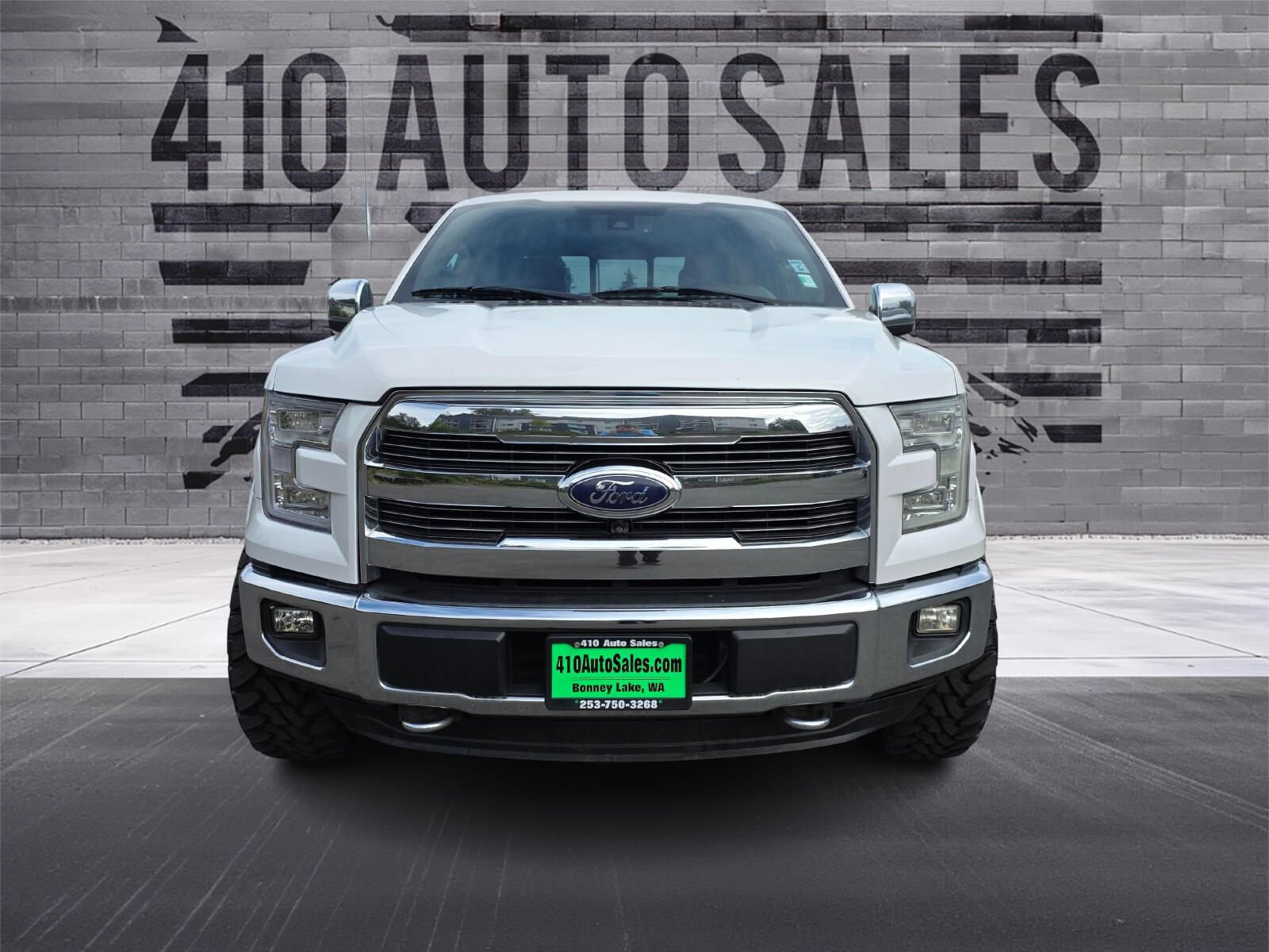 Used 2015 Ford F150 King Ranch w/ Equipment Group 601A Luxury AWD/4WD image 5