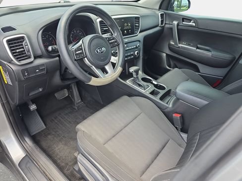 Used 2022 Kia Sportage LX AWD/4WD image 15