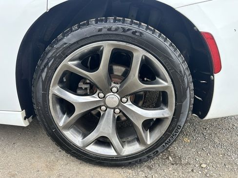 Used 2015 Dodge Charger R/T w/ Plus Group image 10