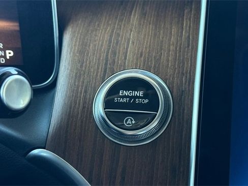 Used 2024 Mercedes-Benz GLC 300 image 26