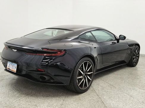 Used 2017 Aston Martin DB11 V12 RWD image 5