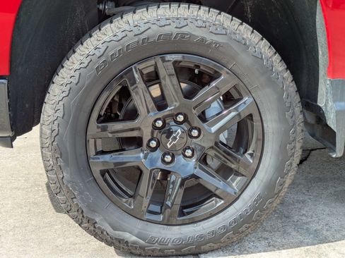 Certified 2024 Chevrolet Silverado 1500 LT Trail Boss AWD/4WD image 30