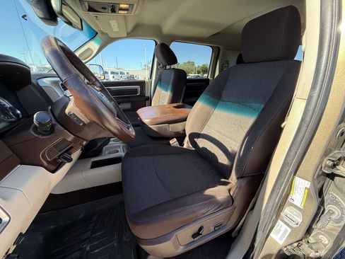 Used 2015 RAM 3500 Lone Star image 27