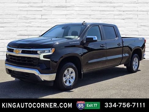 Used 2023 Chevrolet Silverado 1500 LT w/ Protection Package AWD/4WD image 1