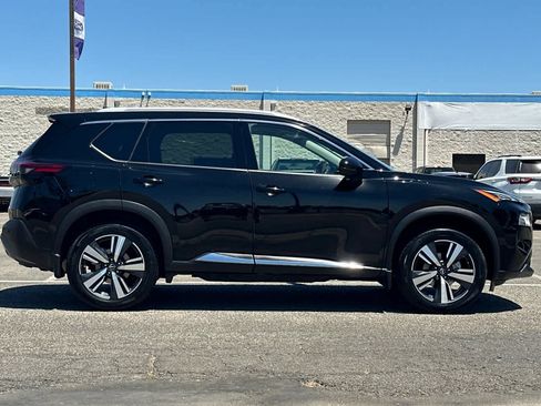 Used 2023 Nissan Rogue SL FWD image 8