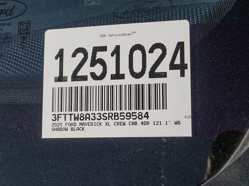 New 2025 Ford Maverick XL image 26