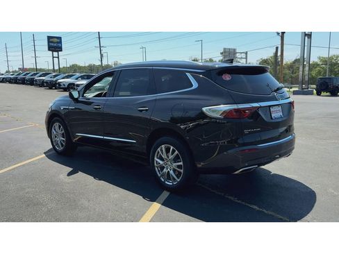 Certified 2023 Buick Enclave Essence w/ Experience Buick Package image 6