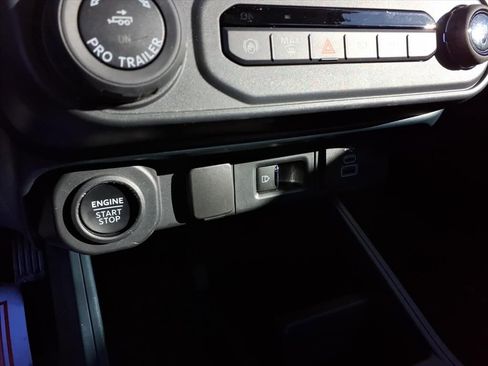 Certified 2025 Ford Maverick Lobo image 13