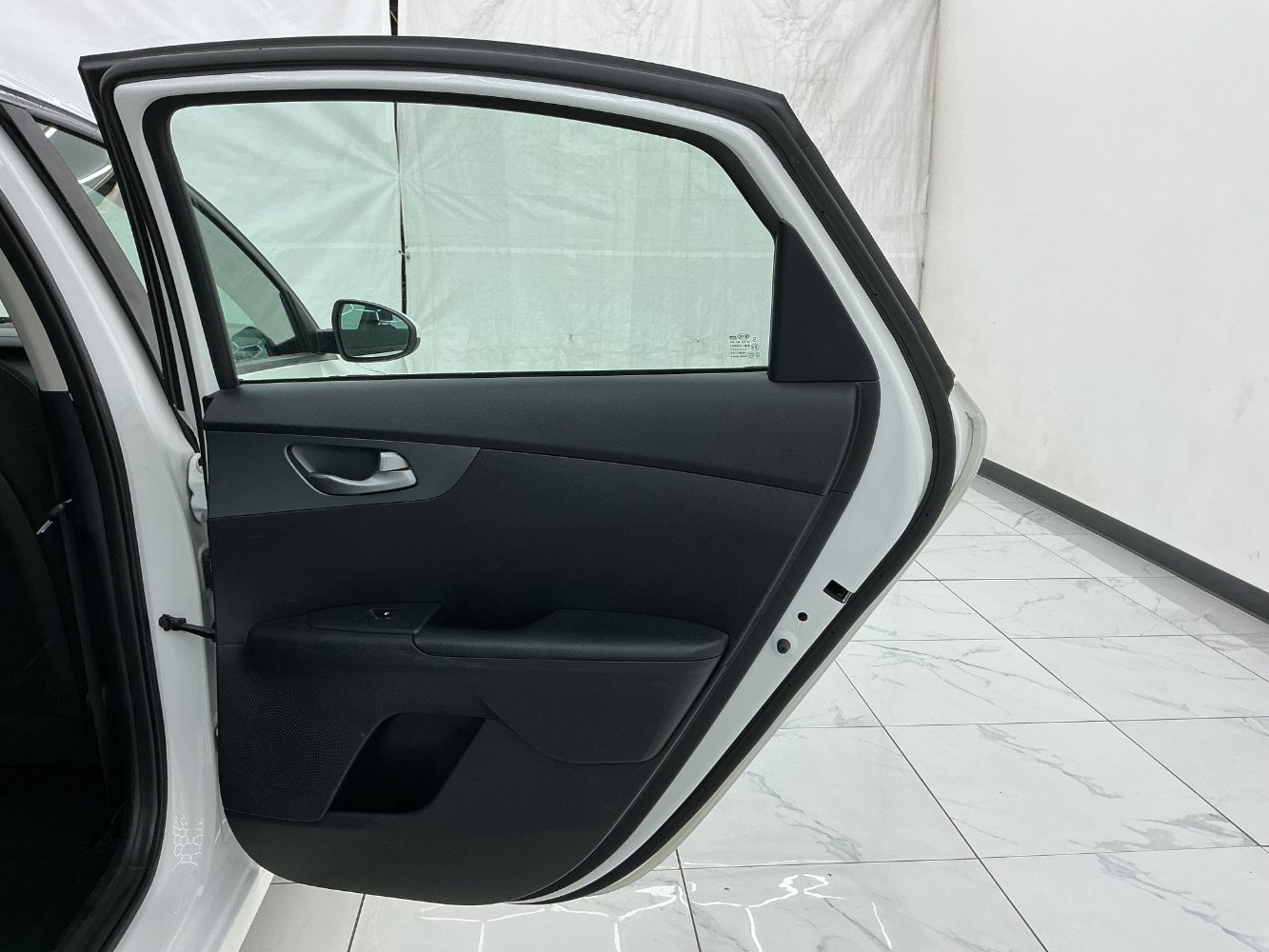 Used 2020 Kia Forte LXS FWD image 25